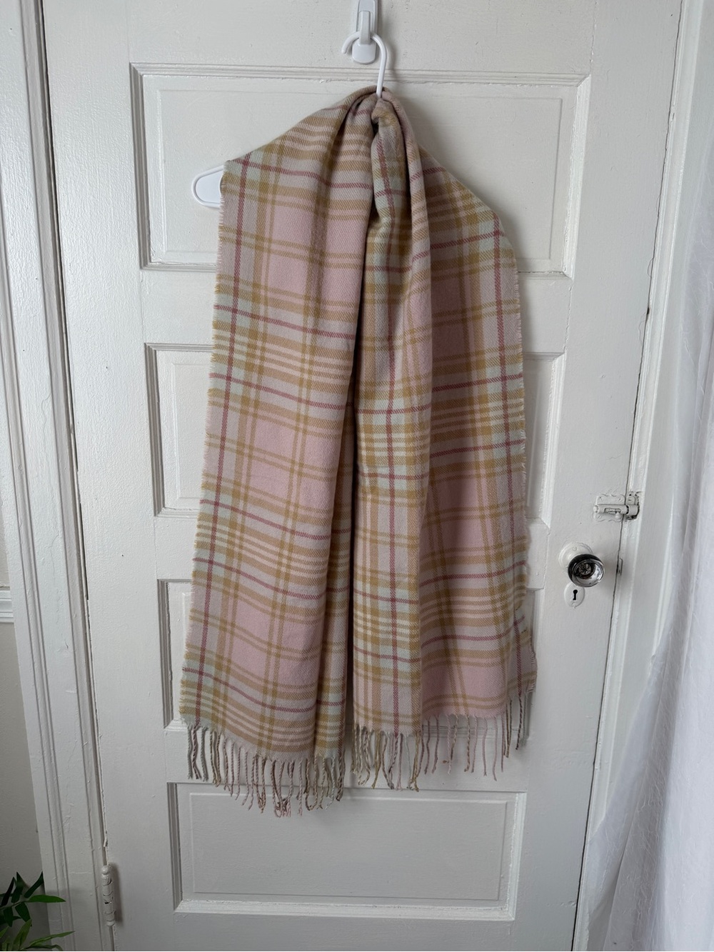 Steve Madden Pink & Tan Plaid Fringe Scarf Oversized Preppy Cozy Outdoor NWT